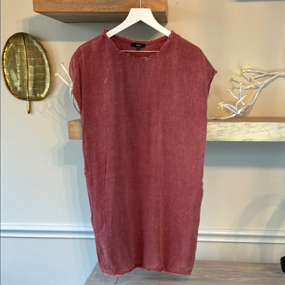 Red Sleeveless Dress